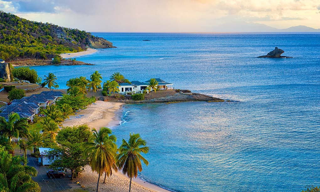 Antigua Resorts: Where Luxury Meets Beachfront Bliss