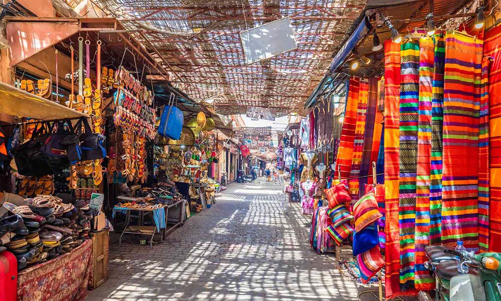 Moroccan Market Adventure: Exploring Handicrafts, Carpets, and Spices