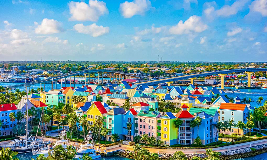 Flying to the Bahamas: The Ultimate Guide to Arriving in Nassau