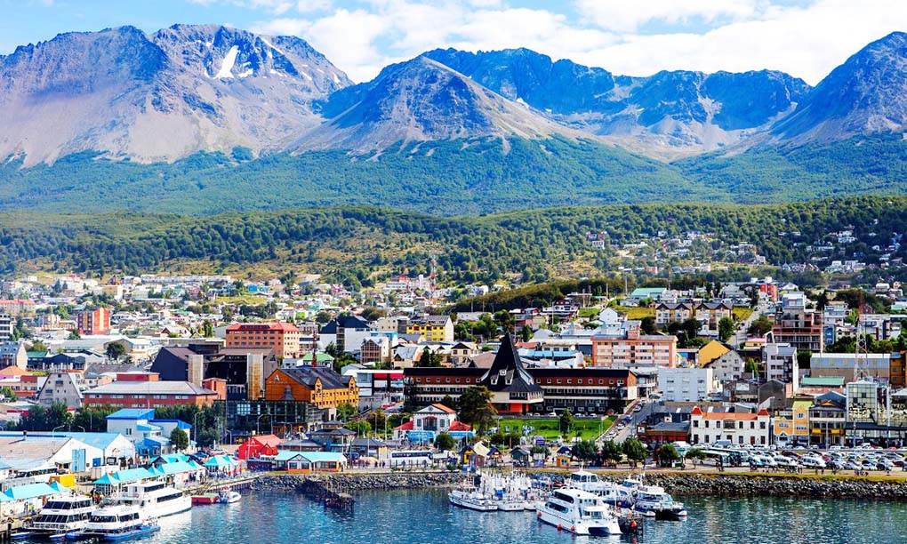 Ushuaia Accommodations: A Cozy Mountain Adventure