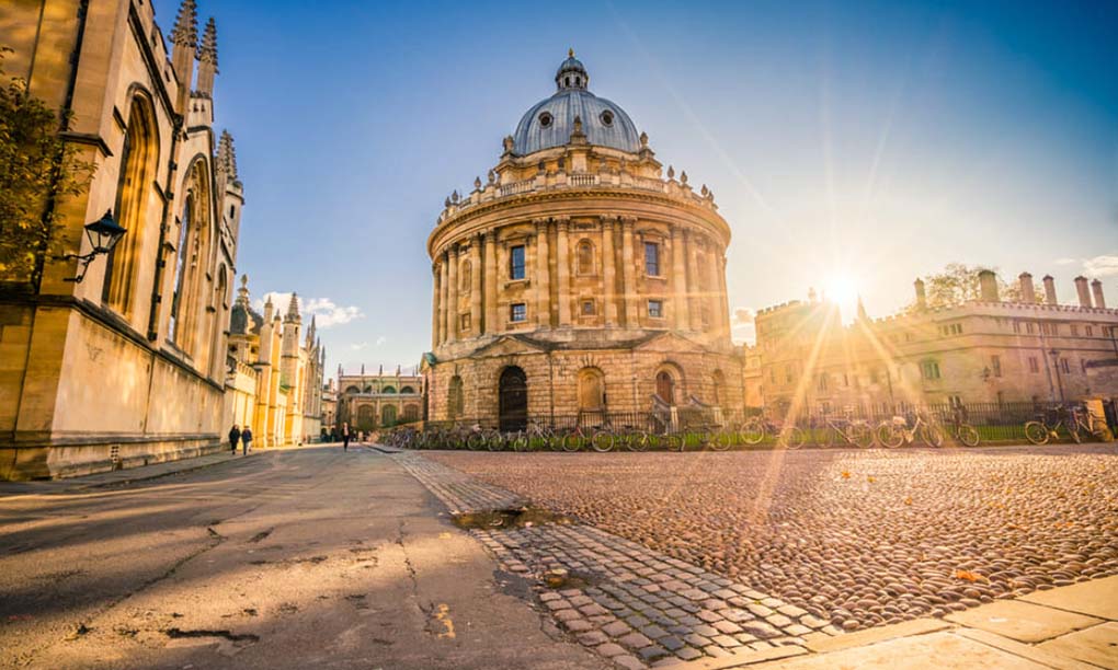 A Stroll Through Oxford: Historic Quarters and Cultural Landmarks